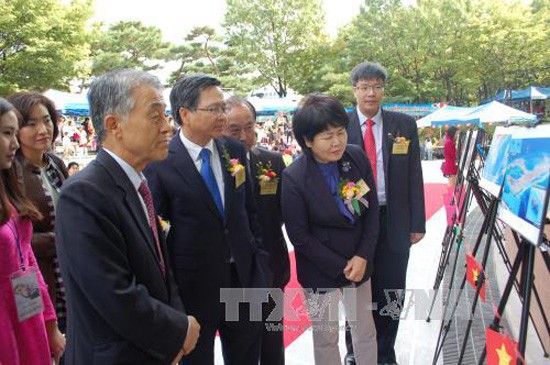 Südkoreas Staatschef würdigt die Entwicklung der Vietnam-Südkorea-Beziehungen