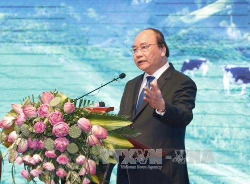 Premierminister Nguyen Xuan Phuc nimmt an Konferenz zur Investitionsförderung in Son La teil