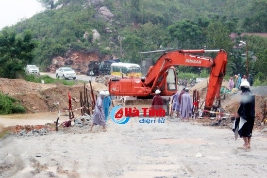 Provinzen unterstützen Einwohner bei Beseitigung der Folgen des Sturmes Son Tinh