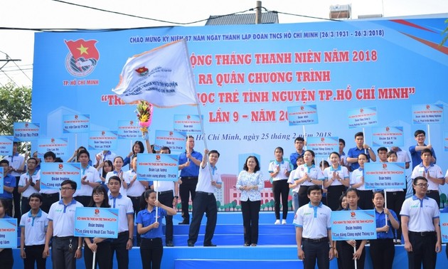 Freiwillige tragen zur sozialwirtschaftlichen Entwicklung in Ho Chi Minh Stadt bei