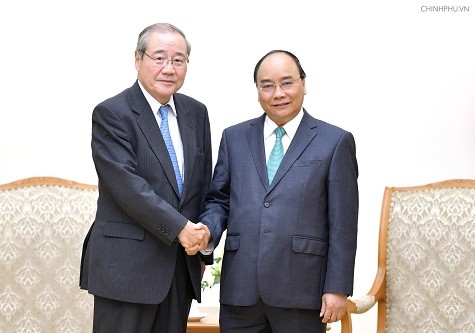 Nguyen Xuan Phuc empfängt den Präsidenten von Sumitomo Mitsui Financial Group