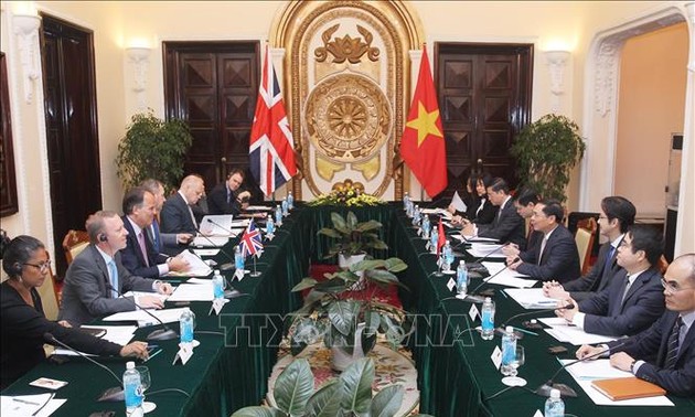 Politische Konsultation zwischen Vietnam und Großbritannien