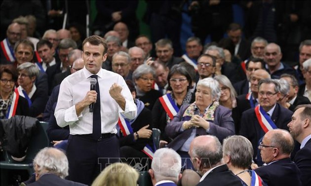 Frankreichs Präsident Macron startet nationalen Dialog
