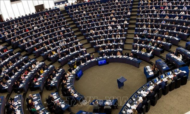 Europäisches Parlament will mit USA Verhandlungen über Zollreduzierung führen