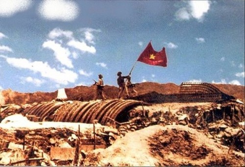 Entfaltung des Geistes der Schlacht in Dien Bien Phu bei Aufbau und Verteidigung des Landes