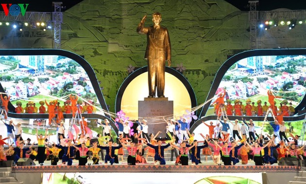 Son La: Feier zum 60. Jahrestag des Besuchs von Präsident Ho Chi Minh im Nordwesten