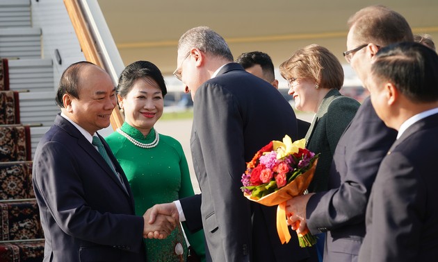 Weitere Aktivitäten von Premierminister Nguyen Xuan Phuc in Russland