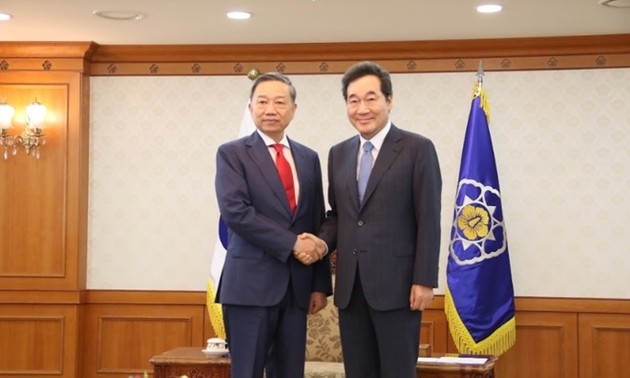 Minister für öffentliche Sicherheit To Lam besucht Südkorea