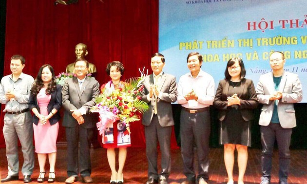 Präsentation des Verbandes der vietnamesischen Wissenschafts- und Technologieunternehmen