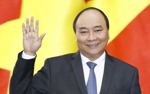Premierminister Nguyen Xuan Phuc nimmt an Zeremonie zur Inthronisierung des neuen japanischen Kaisers teil