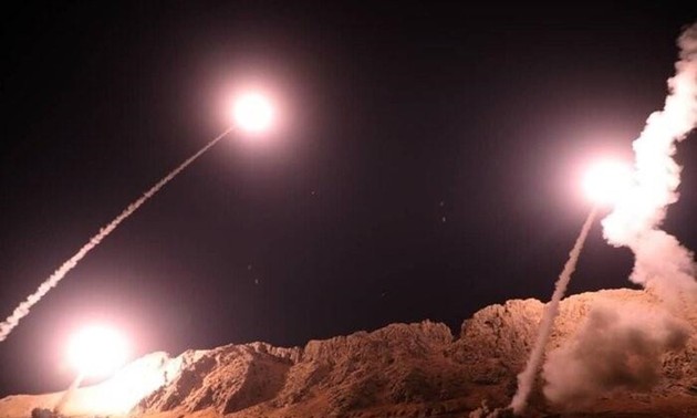 Spannungen zwischen USA und Iran: Iran will “Militärmaschine” der USA zerstören