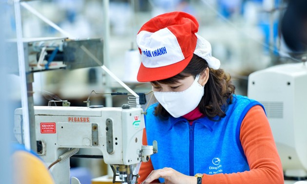 Textilkonzern Vietnams versorgt den Markt mit zehn Millionen antibakteriellen Mundschutzmasken 