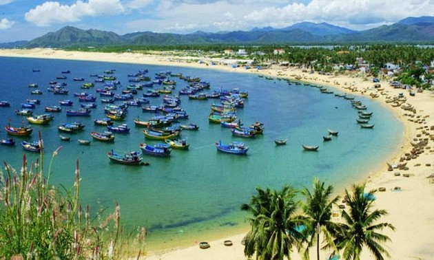 Binh Dinh schließt Sehenswürdigkeiten und stellt Toure auf Insel Nhon Chau ein