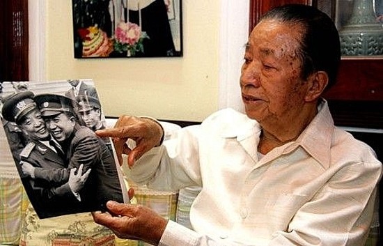 Beileidstelegramm zum Tod des ehemaligen laotischen Premierminister Sisavath Keobounphanh