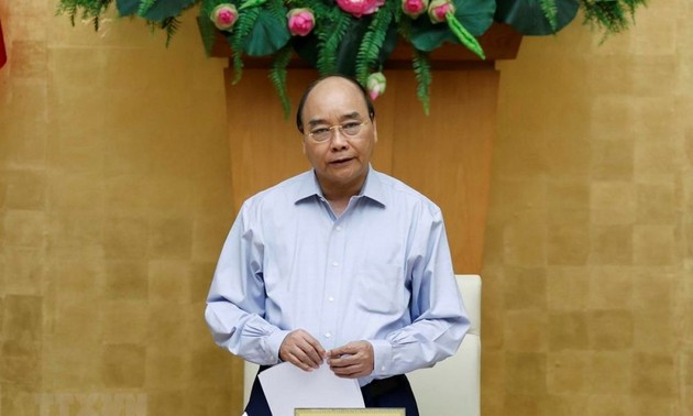 Premierminister Nguyen Xuan Phuc: Vietnam muss entschlossen sein, die Covid-19-Epidemie einzudämmen