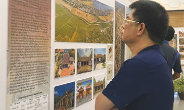 Ausstellung der Architektur traditioneller vietnamesischer Dörfer