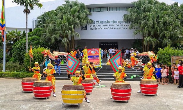 Traditionelles Mittherbstfest im ethnologischen Museum Vietnams