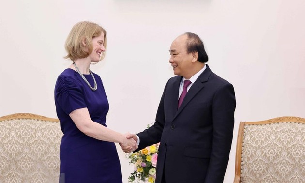 Premierminister Nguyen Xuan Phuc empfängt die neuseeländische Botschafterin in Vietnam