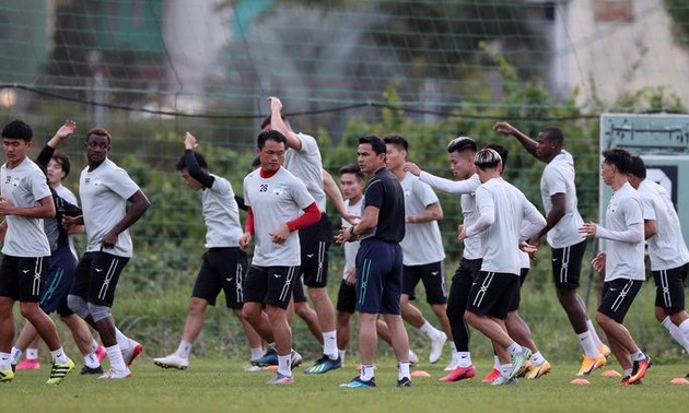 Thailändische Trainer Kiatisak will guten Anfang beim Fußballverein Hoang Anh Gia Lai