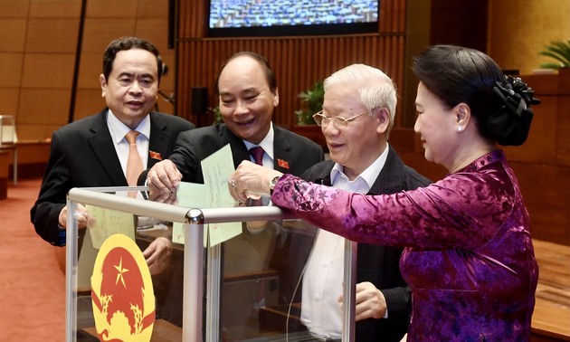 Das Parlament entbindet den Premierminister Nguyen Xuan Phuc von seinem Amt
