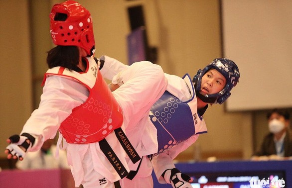Taekwondoin Truong Thi Kim Tuyen gewinnt Goldmedaille beim Asien-Taekwondo-Meisterschaft 2021