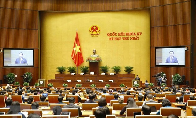 Eröffnung der ersten Sitzung des Parlaments der 15. Legislaturperiode