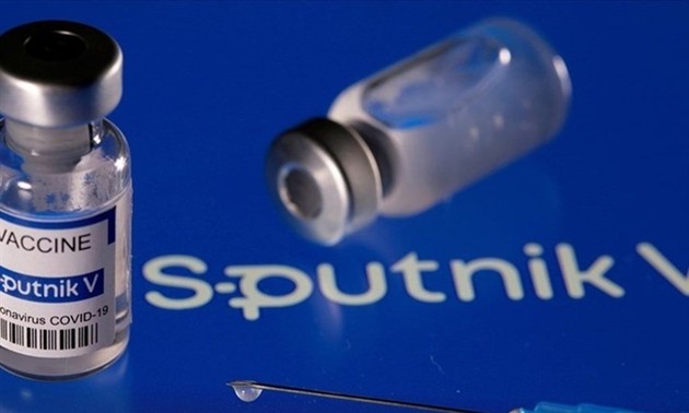 Unternehmen beim Kauf des Impfstoffes Sputnik V unterstützen