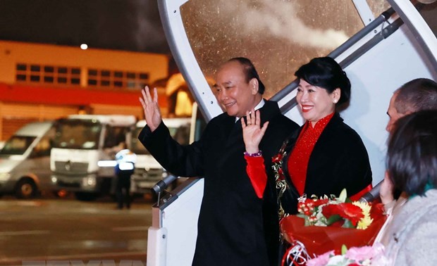 Staatspräsident Nguyen Xuan Phuc beginnt seinen Besuch in der Schweiz