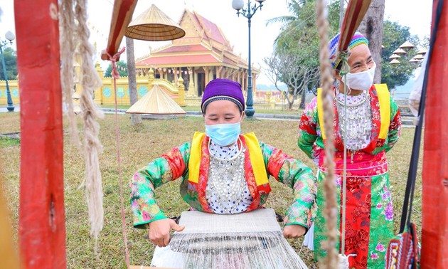 Aktivitäten im März im Kultur- und Tourismusdorf der vietnamesischen Volksgruppen
