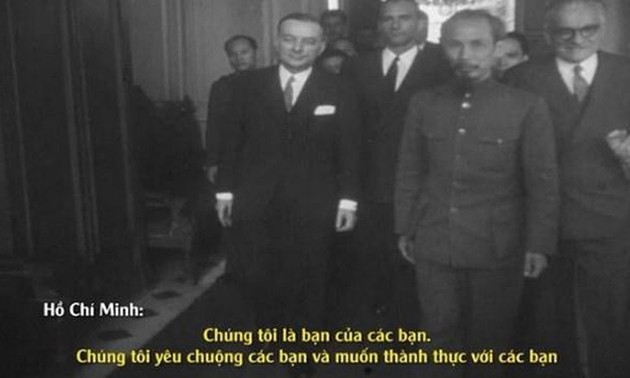 Afrikanischen Freunden Dokumentarfilm über Präsident Ho Chi Minh vorstellen