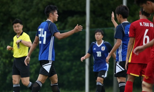 Freundschaftsspiel zwischen U20-Fußballmannschaften Vietnams und Japans