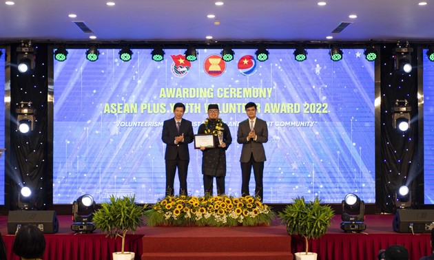 Verleihung des Preises für junge erweierte ASEAN-Freiwillige 2022