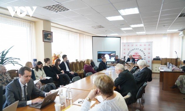 Seminar über traditionelle Kultur Vietnams in Russland