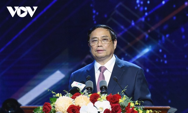 Premierminister Pham Minh Chinh würdigt Vorbilder im Kampf gegen Drogen
