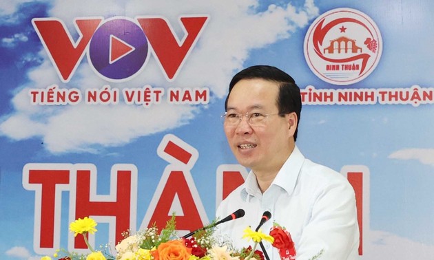 Staatspräsident nimmt an Zeremonie zur Einweihung der Rundfunkstation für Südzentralvietnam teil