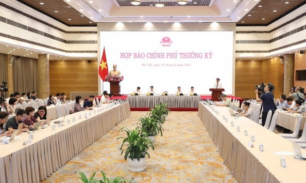 Trotz negativer Auswirkungen entwickelt sich die Wirtschaft Vietnams