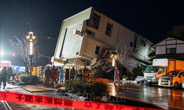 Wettlauf mit der Zeit: Japan setzt Suche nach Überlebenden des Erdbebens fort