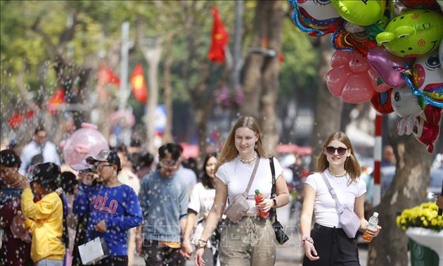 Zum Neujahrsfest Tet steigt die Zahl der ausländischen Touristen in Hanoi 