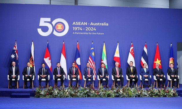 Premierminister nimmt an Empfangszeremonie für Leiter der Delegationen beim ASEAN-Australien-Sondergipfel teil