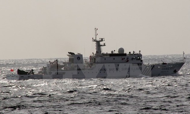 中国三艘海警船再次进入与日本争议的海域