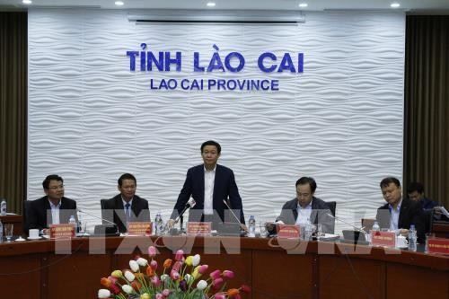 越南政府副总理王庭惠在老街省考察调研