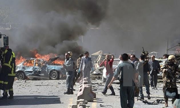 阿富汗首都喀布尔遭汽车炸弹袭击造成九十人死亡