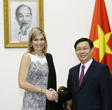 越南政府副总理王庭惠会见荷兰王后马克西玛