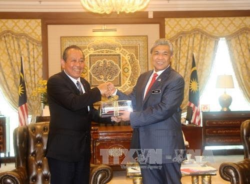 越南与马来西亚加强所有领域合作