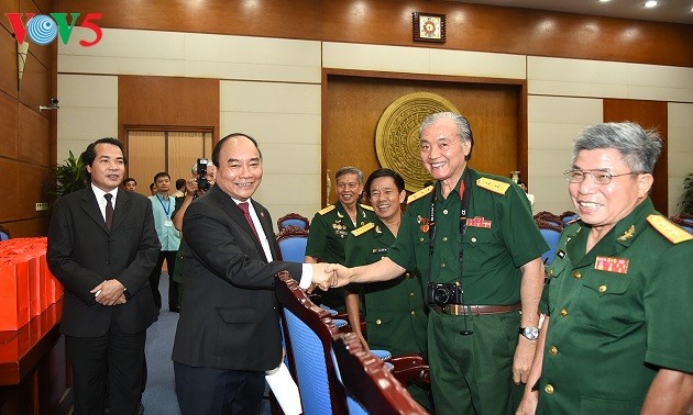 越南政府总理阮春福会见长山部队传统协会代表