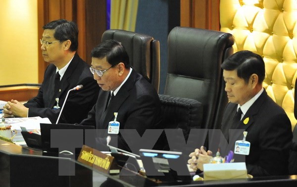 泰国立法议会主席蓬佩和夫人开始对越南进行正式访问