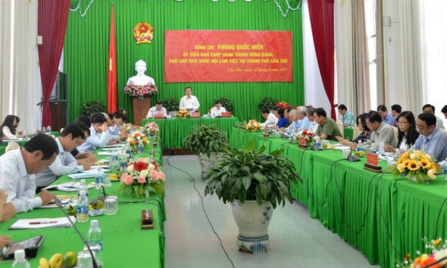 越南国会副主席冯国显：要加强九龙江平原地区的区域对接