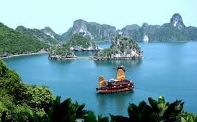 将越南旅游业发展成为拳头经济产业