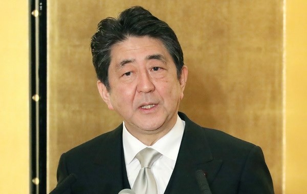 日本首相安倍晋三内阁的支持率小幅回升