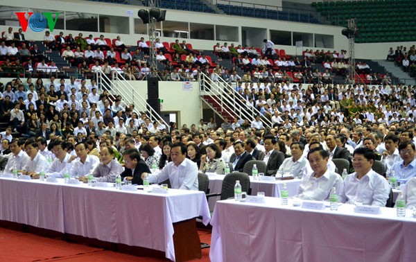 Parteileiter in Da Nang führt Dialog mit Verwaltungsbeamten